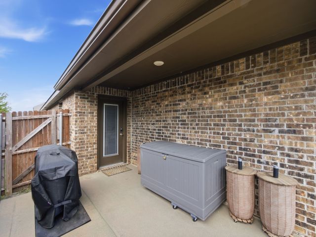 116 Arborside Drive, Waxahachie, TX 75165