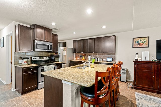 11719 Clamoun Circle, San Antonio, TX 78245