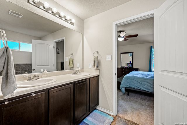 11719 Clamoun Circle, San Antonio, TX 78245