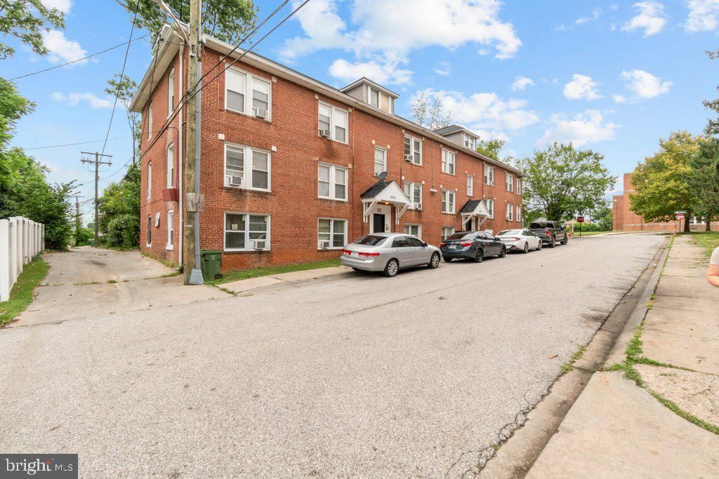 4001 BARRINGTON RD, Baltimore, MD 21207
