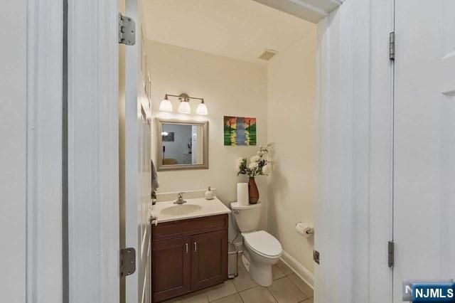 1903 Whitney Lane, Allendale, NJ 07401