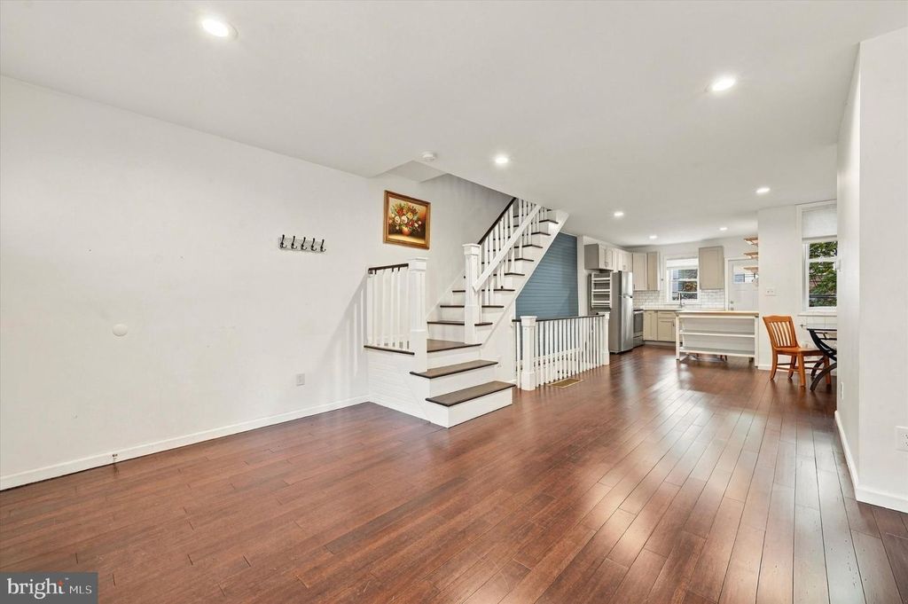 512 N HOLLY ST, PHILADELPHIA, PA 19104 — photo 3
