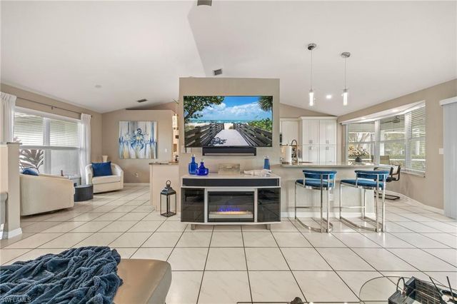 842 SW 47th ST, Cape Coral, FL 33914