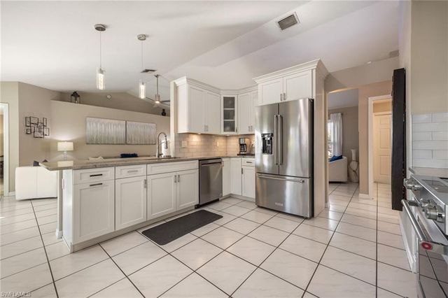 842 SW 47th ST, Cape Coral, FL 33914