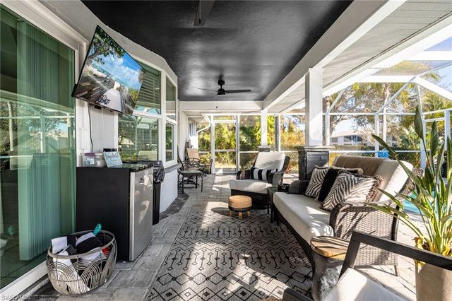 842 SW 47th ST, Cape Coral, FL 33914