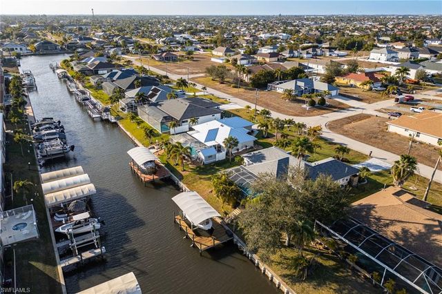 842 SW 47th ST, Cape Coral, FL 33914