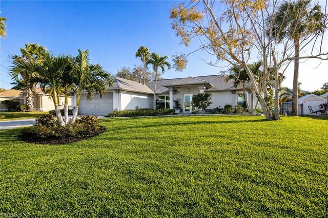 842 SW 47th ST, Cape Coral, FL 33914