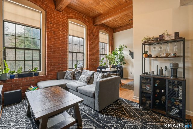 16 Vernon Avenue APT 34, Vernon, CT 06066