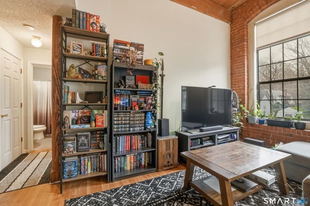 16 Vernon Avenue APT 34, Vernon, CT 06066