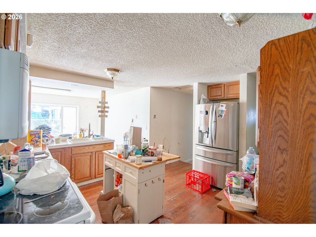 Image 10 of property listing at 1404 Se VILLARD St, Mc Minnville, OR 97128