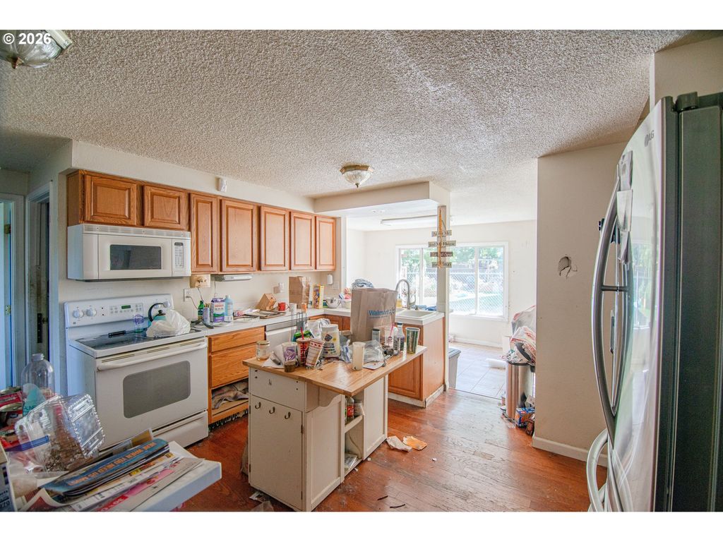 Image 12 of property listing at 1404 Se VILLARD St, Mc Minnville, OR 97128
