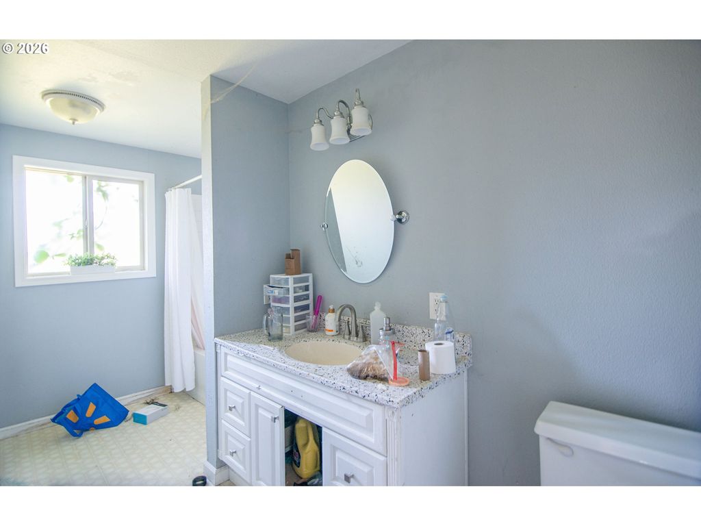 Image 16 of property listing at 1404 Se VILLARD St, Mc Minnville, OR 97128