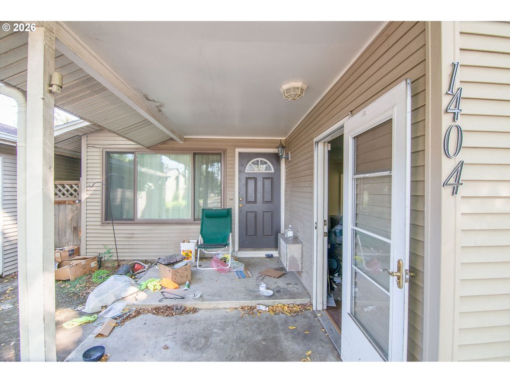 Image 3 of property listing at 1404 Se VILLARD St, Mc Minnville, OR 97128