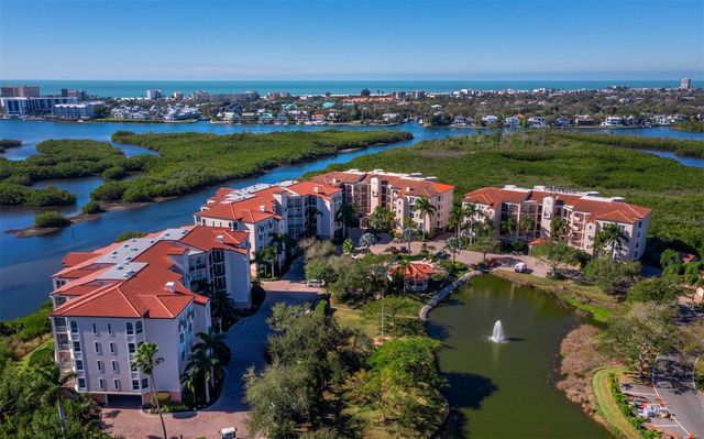 5430 EAGLES POINT CIRCLE 105, Sarasota, FL 34231