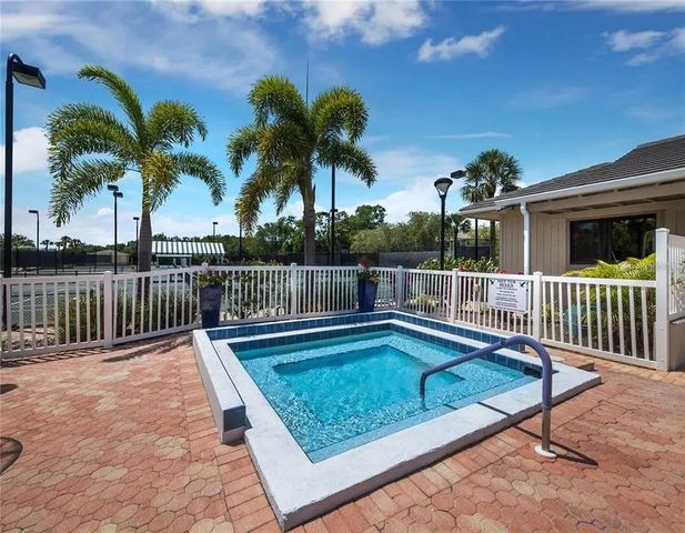 5430 EAGLES POINT CIRCLE 105, Sarasota, FL 34231