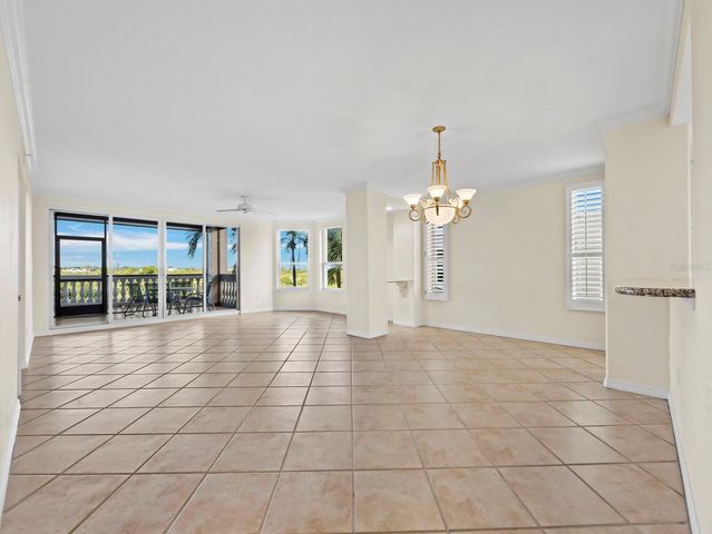 5430 EAGLES POINT CIRCLE 105, Sarasota, FL 34231