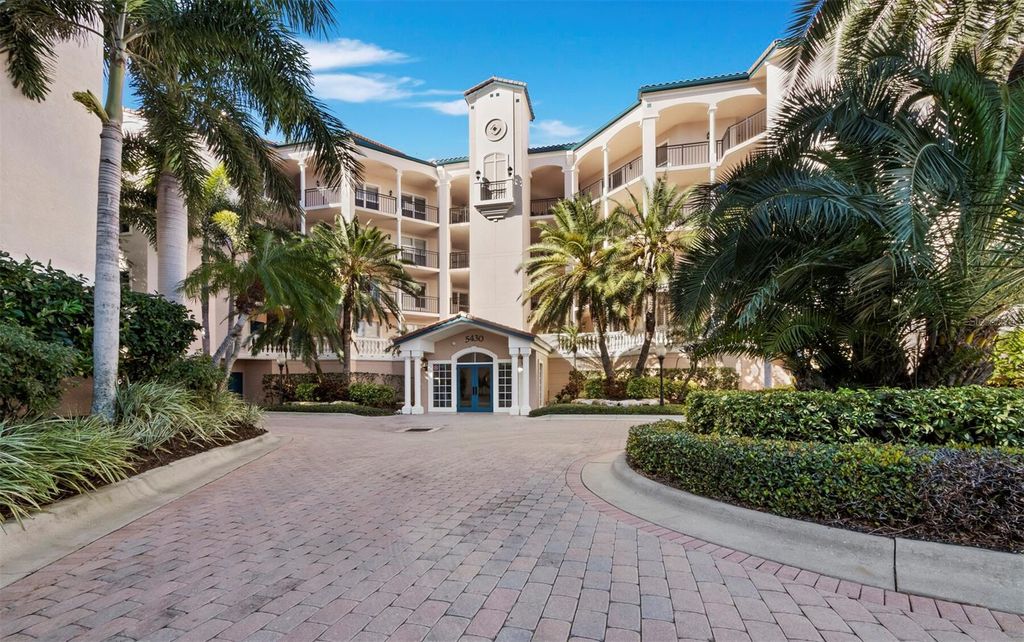 5430 EAGLES POINT CIRCLE 105, Sarasota, FL 34231