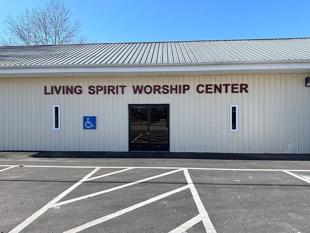 7535 Madisonville Rd, Hopkinsville, KY 42240