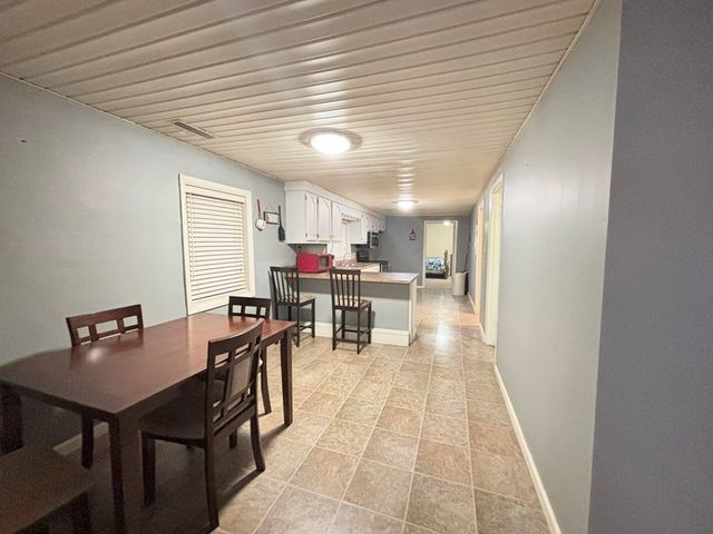 7535 Madisonville Rd, Hopkinsville, KY 42240