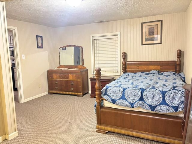 7535 Madisonville Rd, Hopkinsville, KY 42240