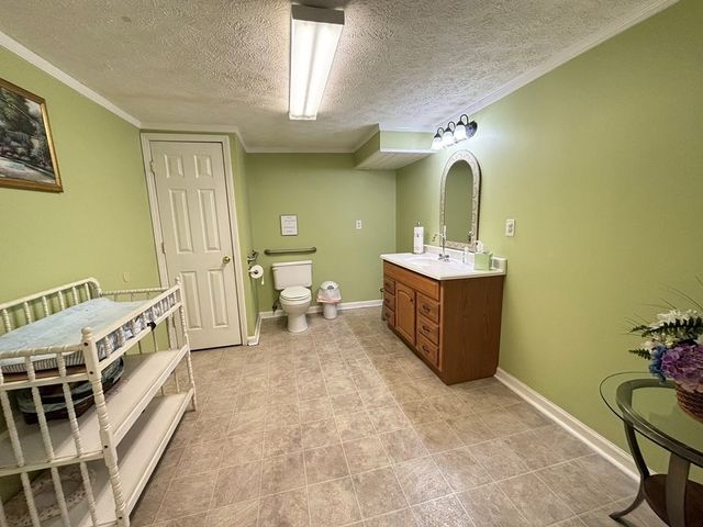 7535 Madisonville Rd, Hopkinsville, KY 42240