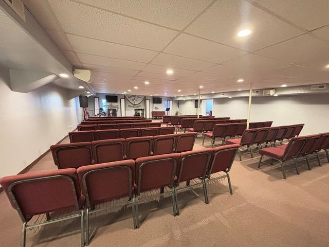 7535 Madisonville Rd, Hopkinsville, KY 42240