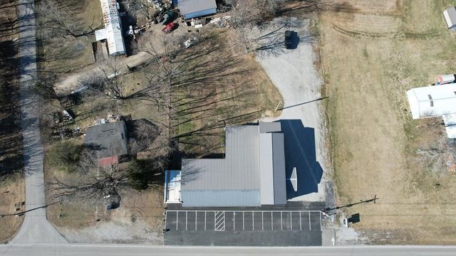 7535 Madisonville Rd, Hopkinsville, KY 42240