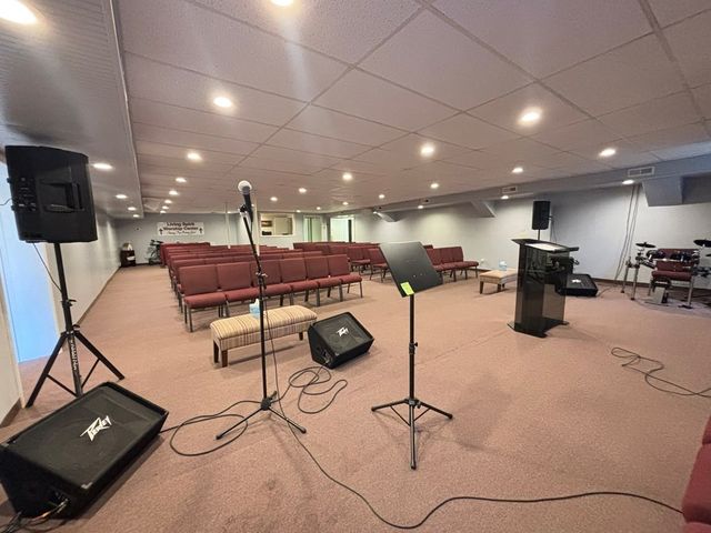 7535 Madisonville Rd, Hopkinsville, KY 42240