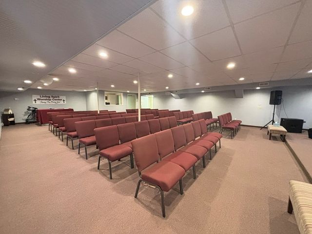 7535 Madisonville Rd, Hopkinsville, KY 42240