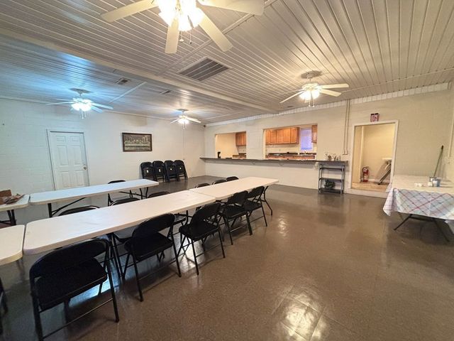 7535 Madisonville Rd, Hopkinsville, KY 42240