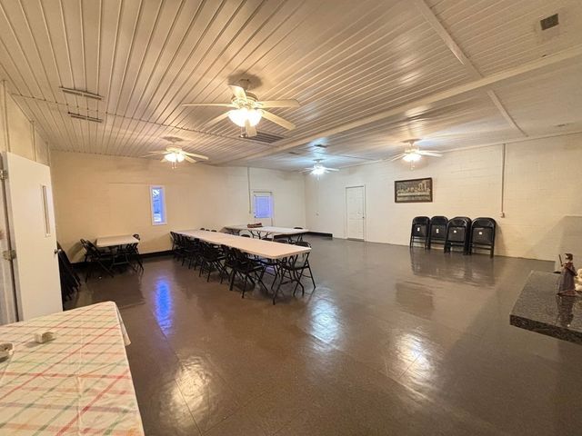 7535 Madisonville Rd, Hopkinsville, KY 42240