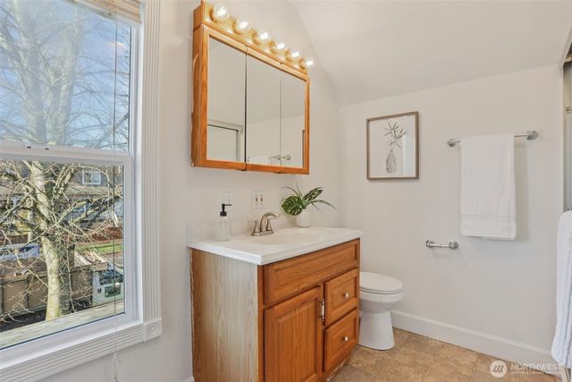 1211 S J Street, Tacoma, WA 98405