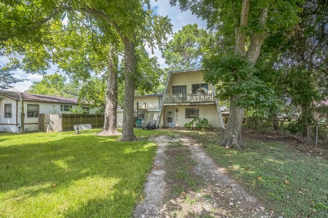 2610 Goldenrod Street, Pasadena, TX 77503