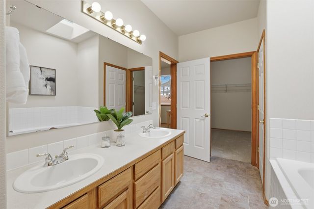 12604 32nd Street NE, Lake Stevens, WA 98258