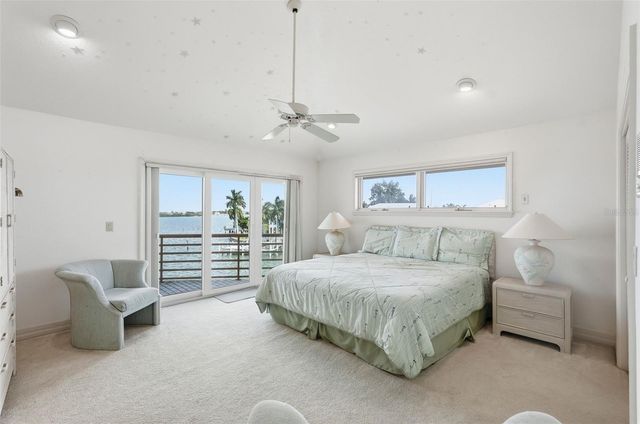 2869 SEABREEZE DRIVE S, Gulfport, FL 33707