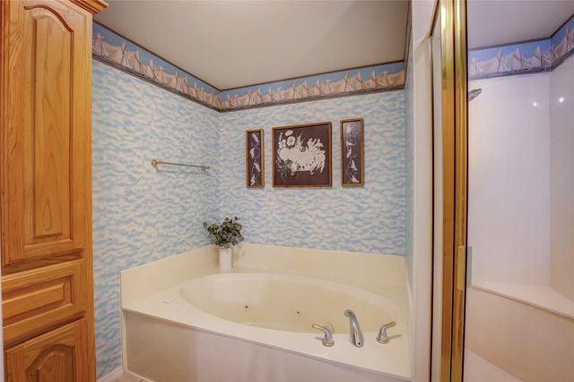 4804 Edgewater Drive, Rowlett, TX 75088
