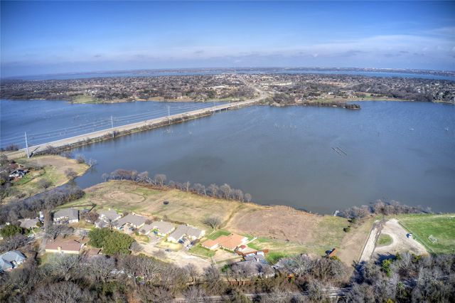 4804 Edgewater Drive, Rowlett, TX 75088