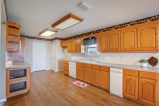 4804 Edgewater Drive, Rowlett, TX 75088