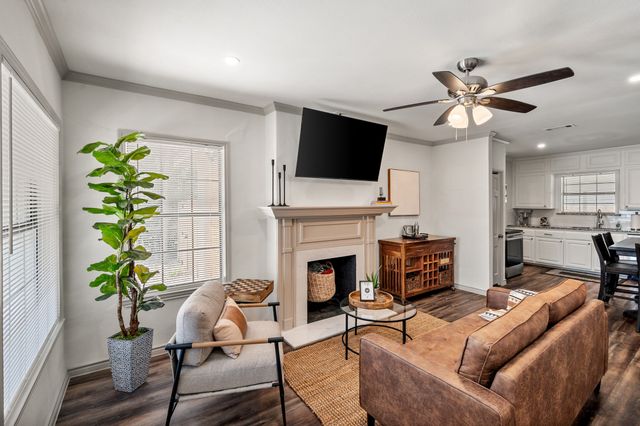 3458 Suffolk Drive, Fort Worth, TX 76109