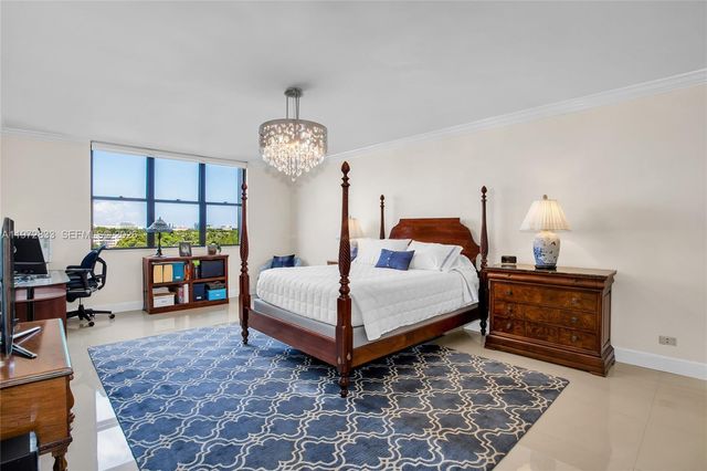 1800 NE 114th St 711, Miami, FL 33181