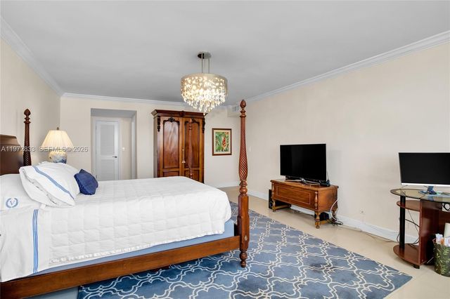 1800 NE 114th St 711, Miami, FL 33181