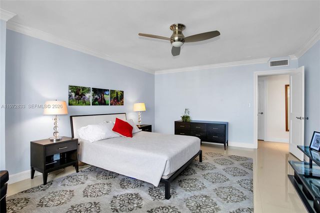 1800 NE 114th St 711, Miami, FL 33181