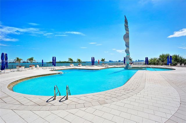 1800 NE 114th St 711, Miami, FL 33181