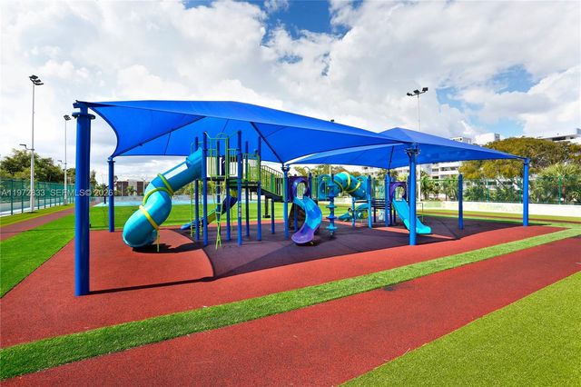 1800 NE 114th St 711, Miami, FL 33181