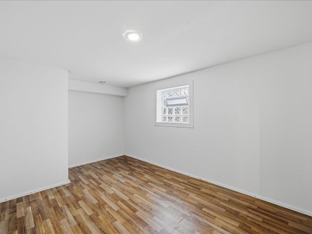 10560 S Edbrooke Avenue, Chicago, IL 60628
