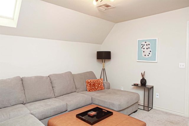 2119 E 48th Place, Tulsa, OK 74105
