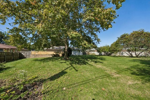 1000 McNaughten Road, Columbus, OH 43213