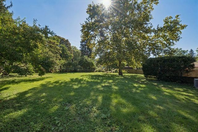 1000 McNaughten Road, Columbus, OH 43213