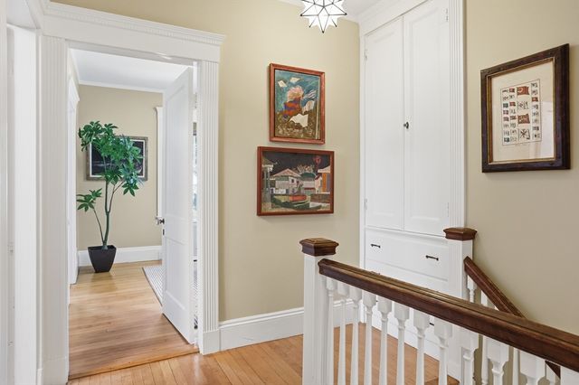 6 Oakmount Circle, Lexington, MA 02420