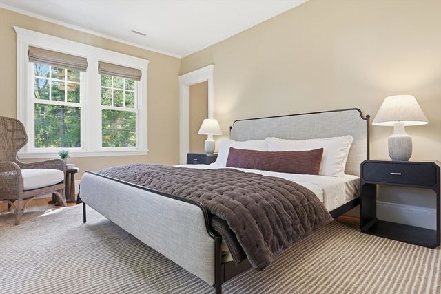 6 Oakmount Circle, Lexington, MA 02420